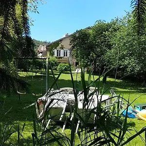 A La Grenouille Du Jura Guest house