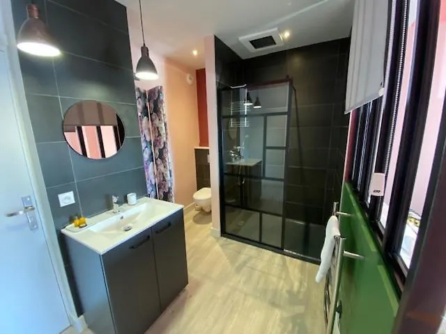 Chambre D'hôtes Chez Dom Saint-Jean-de-Maurienne 3*,